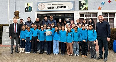 Emirdağ Fatih İlkokulu 'İlkokullar Arası En İyi Cümle Afiş Yarışması'nda birinci oldu