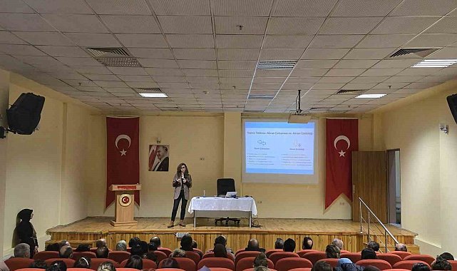 Emirdağ'da 'Akran Zorbalığına Karşı Farkındalık Semineri' ilgi gördü