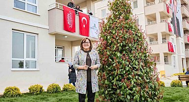 En az 4 çocuğu olan ailelere çekilişsiz kurasız ev verilecek