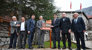 En iyi turizm köyüne gurur tabelası