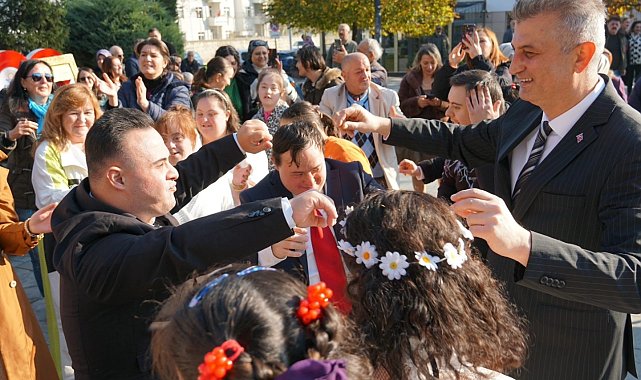 Engelliler günü mesajı: "Bir gün değil, her gün beraberiz"