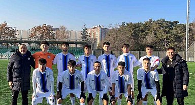 Erciyes 38 FK , U18 takımı 14'de 14 yaptı