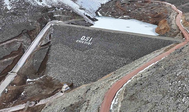 Erikdibi Göleti inşaatında çalışmalar sürüyor