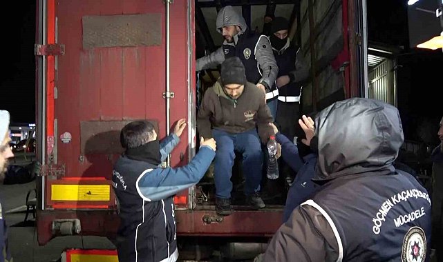 Erzurum'da yılbaşı öncesi polis, asayiş uygulamalarına start verdi