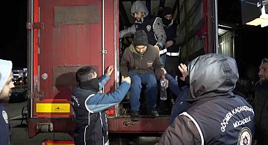 Erzurum'da yılbaşı öncesi polis, asayiş uygulamalarına start verdi