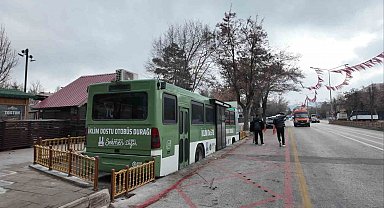 Erzurum'daki "Geri Dönüşüm Temalı Otobüs Durağı" projesi ilgi odağı