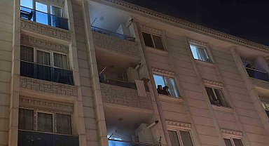 Esenyurt'ta 5 katlı binada yangın paniği: Bina tahliye edildi