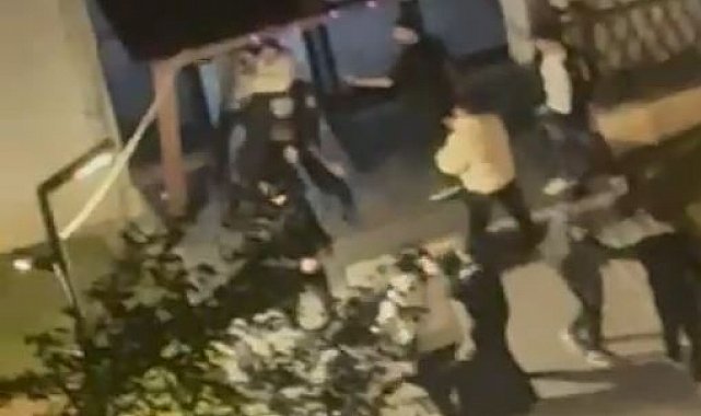 Esenyurt'ta gençler birbirine girdi, sokaklar savaş alanına döndü