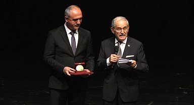 Eskişehir Büyükşehir Belediyesi'nin eski başkanı Büyükerşen aktif siyaseti bıraktı