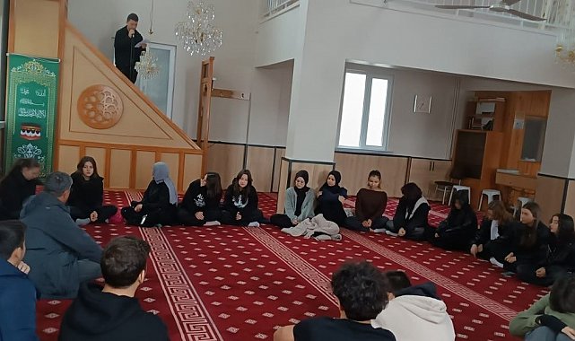 Eskişehir'de ÇEDES projesi kapsamında öğrenciler manevi değerlerle buluştu