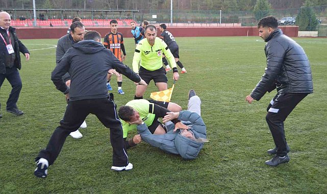 Eskişehir'de hakeme saldırı kameraya yansıdı