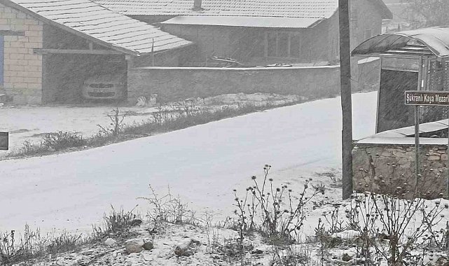 Eskişehir'in kırsalı beyaza büründü
