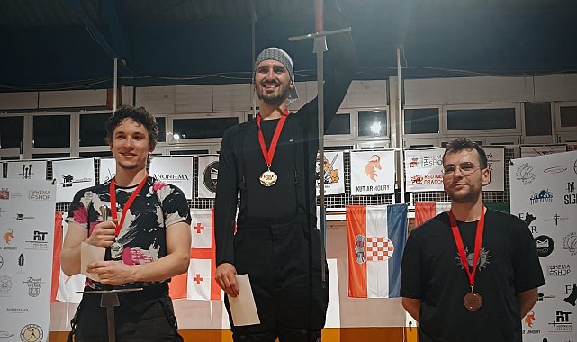 Eskişehirli sporcu, uzun kılıç kategorisinde 3. oldu