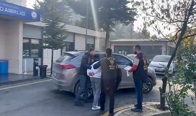 Fatih'te sürücü bekçiye çarpıp kaçtı