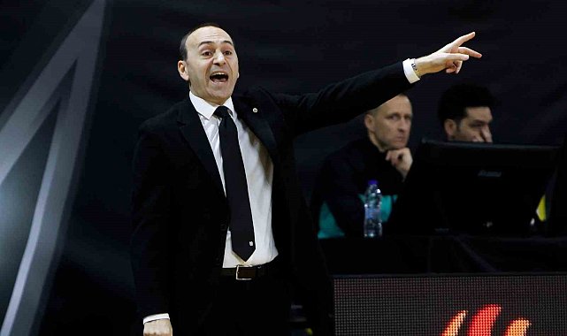 Galatasaray, başantrenör Yakup Sekizkök ile yollarını ayırdı