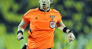 Galatasaray - Samsunspor maçının VAR'ı Onur Özütoprak oldu