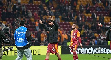 Galatasaray'da maç sonu üçlüsü Arda Ünyay'dan