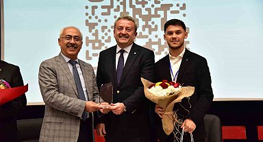 Galatasaraylı yönetici İbrahim Hatipoğlu'ndan gençlere kariyer nasihati