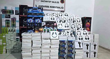 Gaziantep'te 1,5 milyon TL değerinde kaçak elektronik eşya ele geçirildi