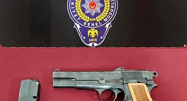 Gaziantep'te düğünde havaya ateş eden şahıs yakalandı: Ateş etme anları kamerada