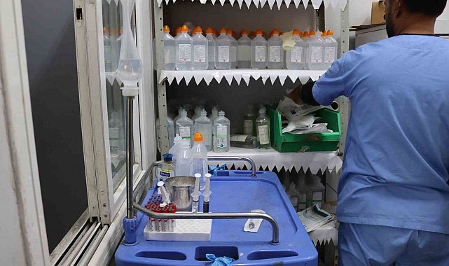 Gazze'de hayati ilaçların tükenmesi binlerce hastayı ölümle yüz yüze bırakıyor