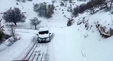 Gercüş'te karda mahsur kalan 5 kişi kurtarıldı