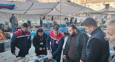 Germencik'te semt pazarında gıda denetimi