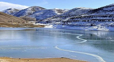 Gökçedere Göleti buz tuttu