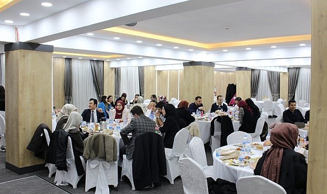 Görev yeri değişen hâkim ve savcıya veda yemeği