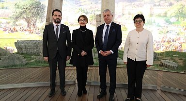 Gürcü Bakan ve dünyaca ünlü piyanist Bolkvadze'den Bursa'da tarihi yolculuk