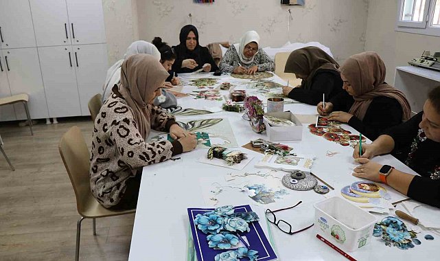 Haliliye'de kadınlar aile bütçelerine katkı sağlıyor