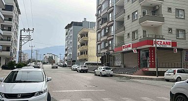 Hatay'da kuvvetli fırtına etkisini hissettirdi