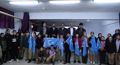 Havran İmam Hatip Ortaokulu'nda 10 Aralık Dünya İnsan Hakları Günü programı düzenlendi