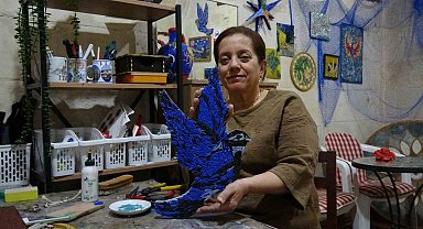 Hobi olarak başladığı mozaik sanatında dünyaya açılmak istiyor