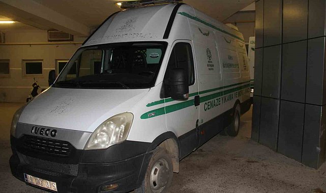 Husumetlileri tarafından, 7 yaşındaki oğlunun gözü önünde vurularak öldürüldü