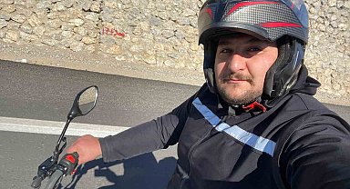 İddia uğruna yola çıktı, motosikleti ile bin kilometreyi aştı