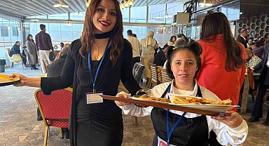 Iğdır'da özel gereksinimli bireyler bir günlüğüne kafe işletti