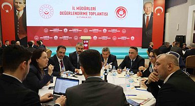 İl Aile ve Sosyal Politikalar Müdürü Bayrak, 'İl Müdürleri Değerlendirme Toplantısı'na katıldı