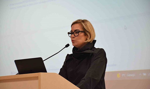 İletişim Buluşmaları'nda "Belgesel Sineması: Fikirden Festivale Yolculuk" konuşuldu