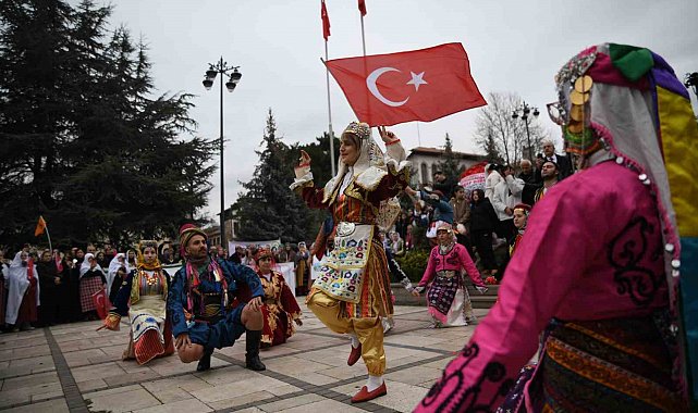 İlk Türk kadın mitinginin 106'ncı yıl dönümünde, birlik ruhu yeniden yaşatıldı
