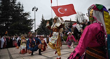 İlk Türk kadın mitinginin 106'ncı yıl dönümünde, birlik ruhu yeniden yaşatıldı