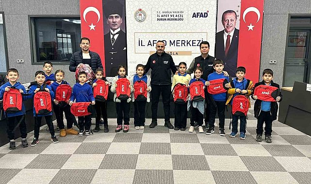 İlkokul öğrencilerine afet eğitimi verildi