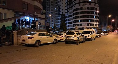 İş arkadaşı tarafından evde ölü bulundu