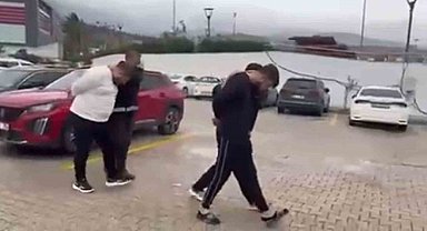 İskenderun'da kasten yaralama ve tehdit şüphelisi 3 kişi tutuklandı