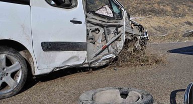 Isparta'da gizli buzlanma kazaya neden oldu: 4 yaralı