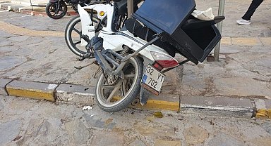 Isparta'da otomobil ile motosiklet çarpıştı: 1 yaralı