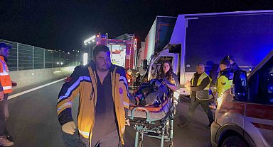 İstanbul TEM Otoyolu'nda sıkışmalı zincirleme kaza: 4 yaralı