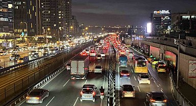 İstanbul'da trafik yoğunluğu yüzde 85'e ulaştı
