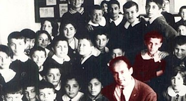 İsviçre'de hayatını kaybeden Cumhurbaşkanı Erdoğan'ın öğretmeni, memleketi Diyarbakır'da defnedildi