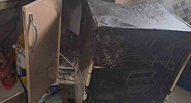 İtfaiyenin hızlı müdahalesiyle alevler diğer odalara sıçramadan söndürüldü